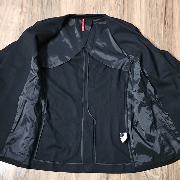 Spanx Women's Black Perfect Collarless Blazer NWT - Picture 14 of 14